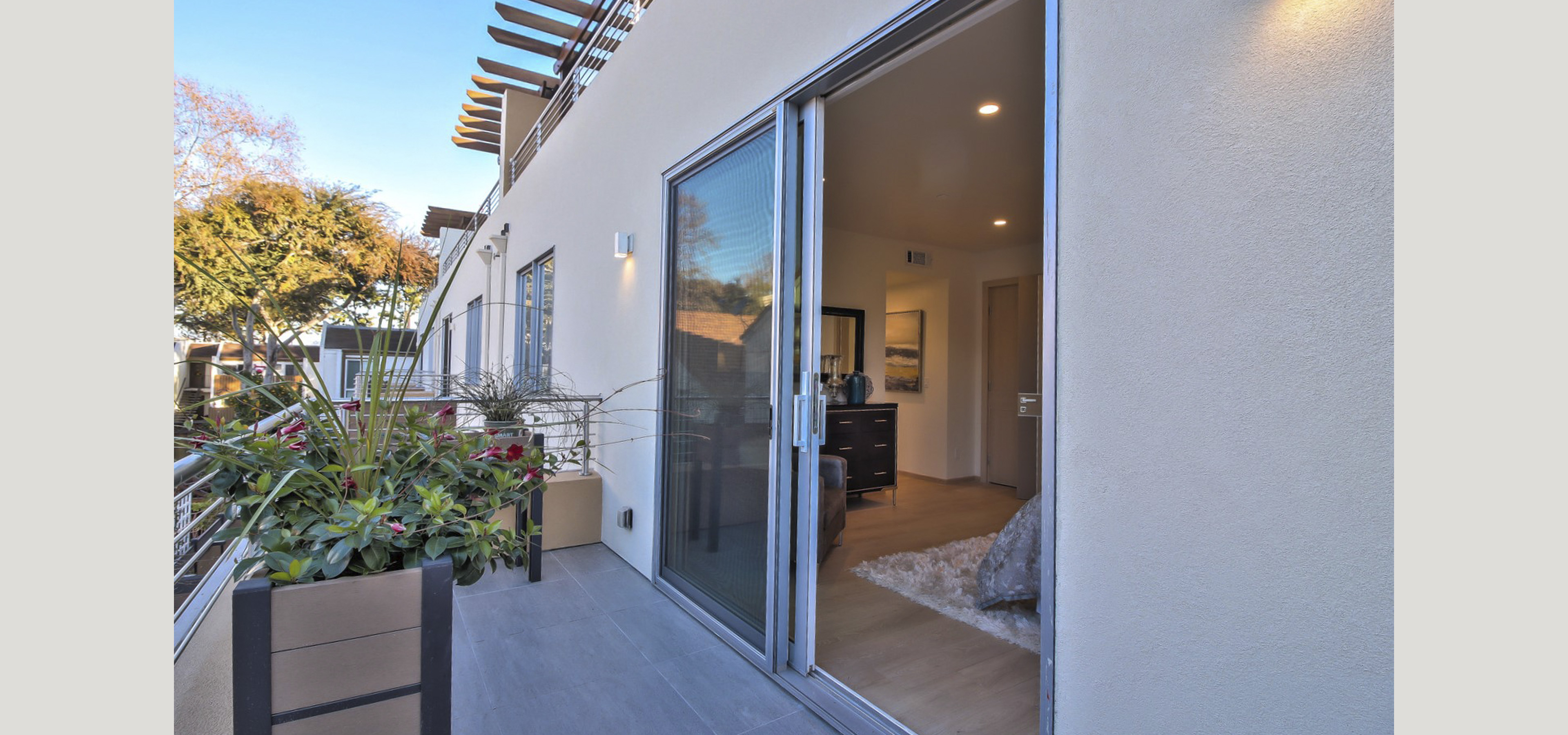 Modern Townhomes - Santa Clara, California